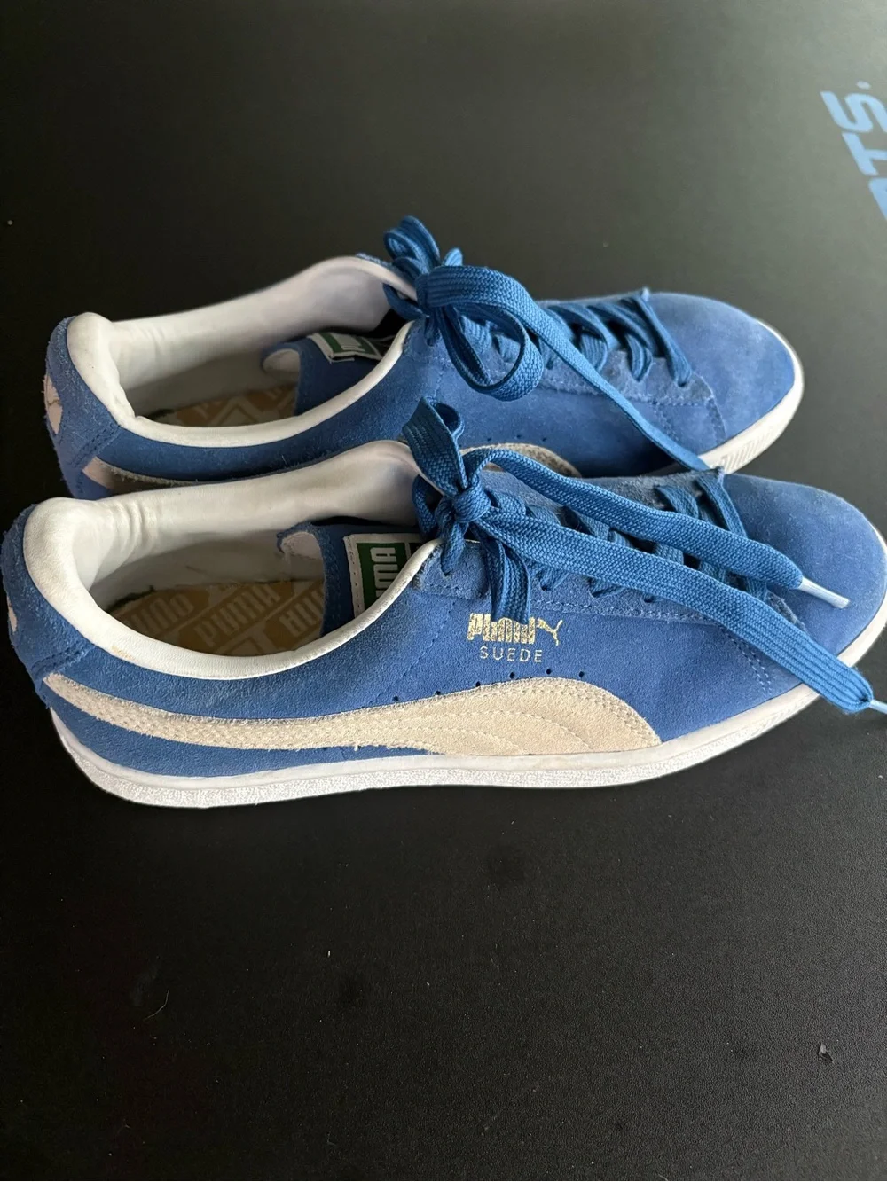 Men’s Suede Classic Blue White Pumas Size 6.5
